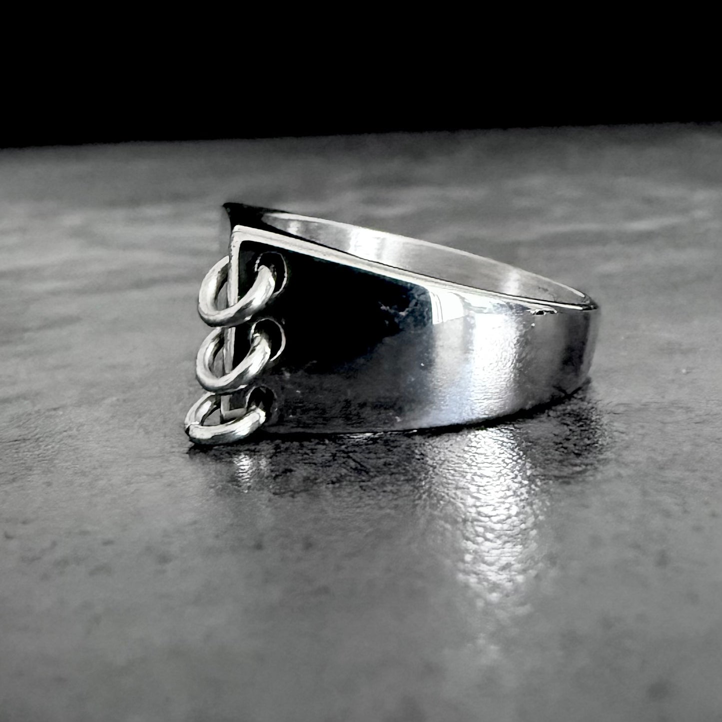 PIERCED SIGNET